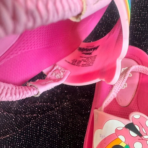 Disney Minnie Mouse Sandals with sling back size 9/10 - Picture 3 of 6